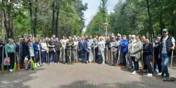 Участие в акции "Чистый четверг в парке"
